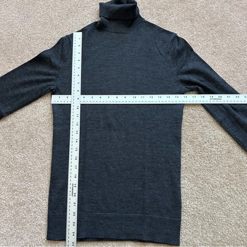 H&M Merino Wool Gray Turtleneck Sweater